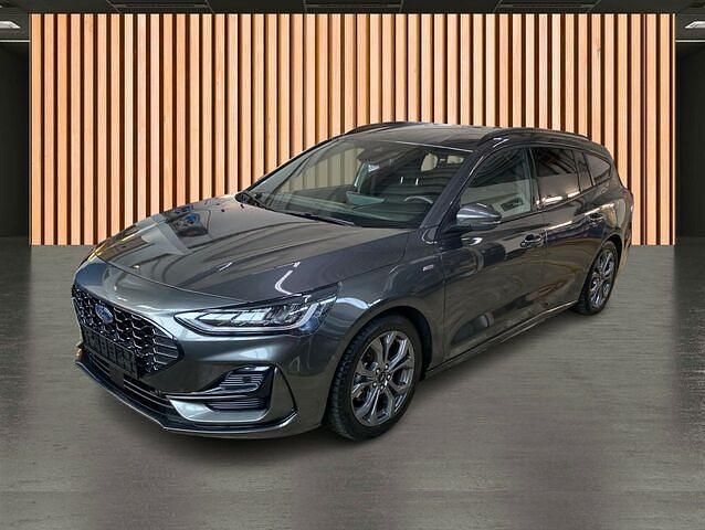 Gebraucht Ford Focus ST-Line 155 PS (114 kW) 2024 Grau magneticgrau (metallic) Kombi
