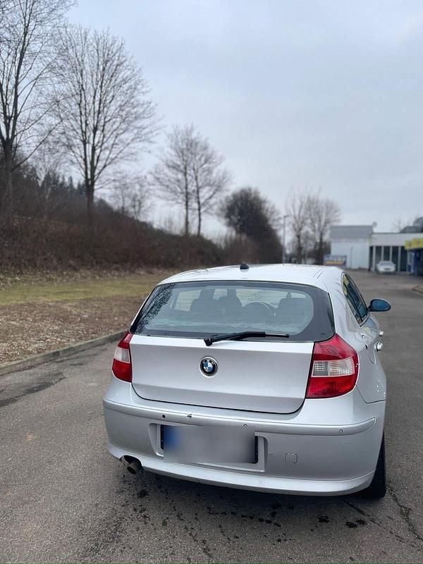 Gebraucht BMW 120 150 PS (110 kW) 2005 Grau Kleinwagen
