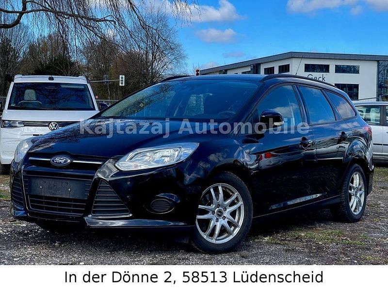 Gebraucht Ford Focus Trend 116 PS (85 kW) 2012 Schwarz Limousine