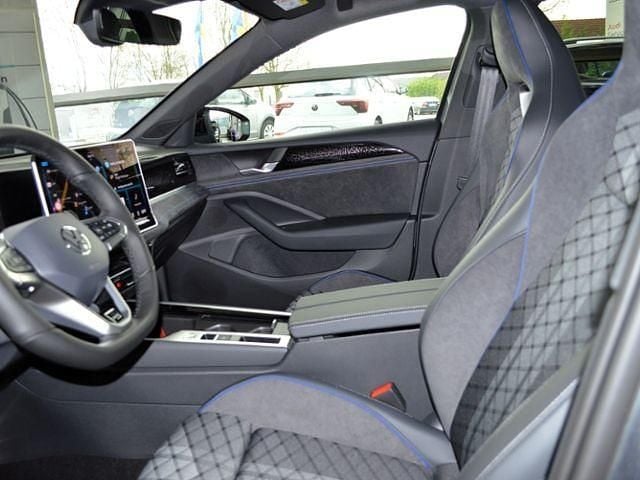 Ny VW Passat Style 150 HK (110 kW) 2025 Grå Stationcar