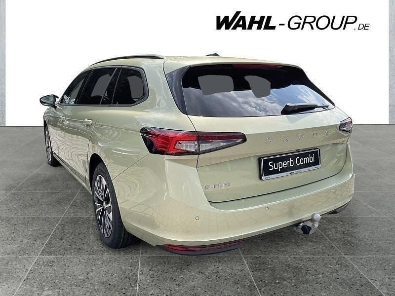 Gebraucht Skoda Superb Selection 150 PS (110 kW) 2024 Beige Kombi