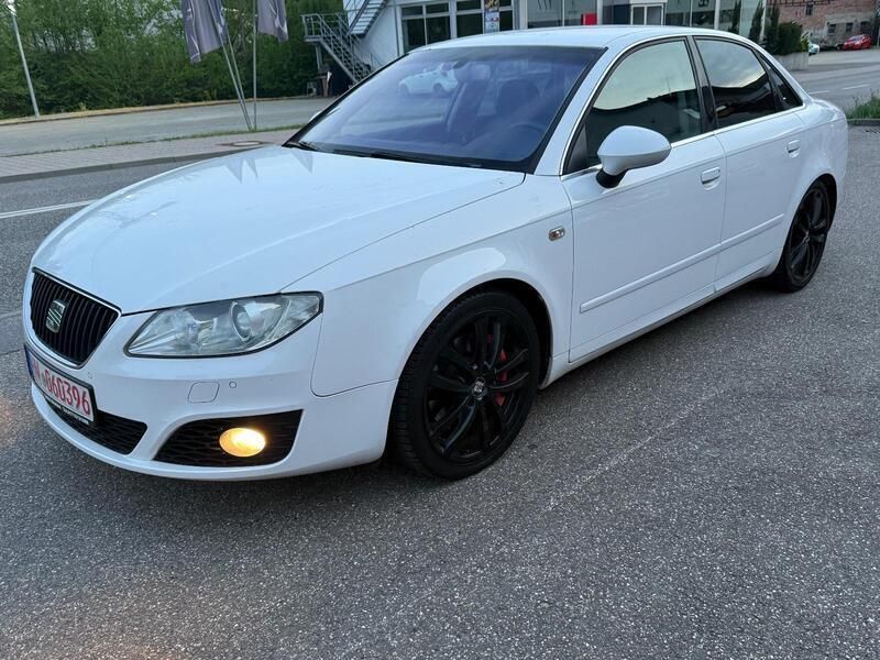 Weiß Gebraucht 2010 Seat Exeo Limousine | 3.999 € (Fairer Preis) - Bild 1/4