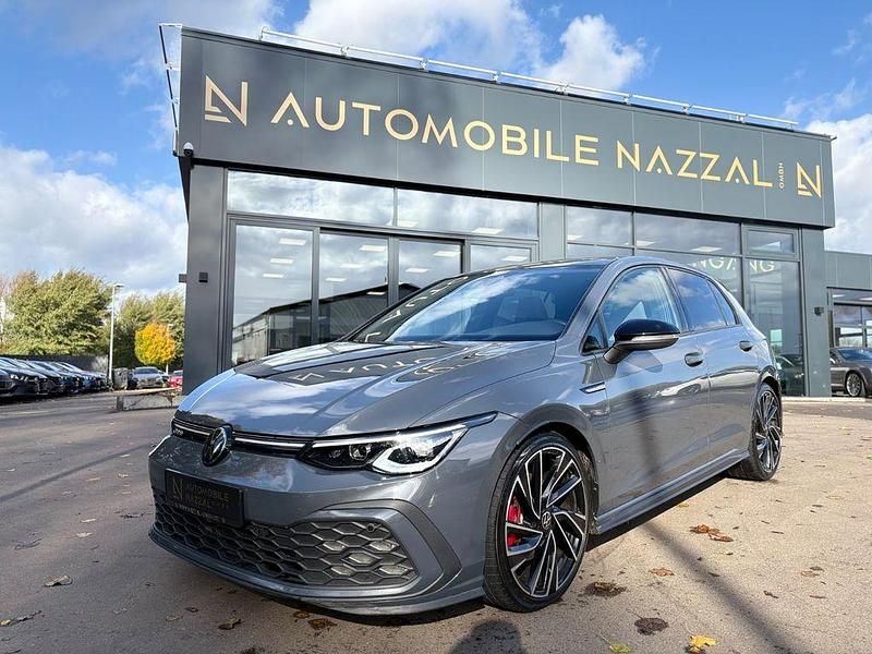 Grau Gebraucht 2022 VW Golf VIII Style Limousine | 31.999 € (Etwas zu teuer) - Bild 1/4