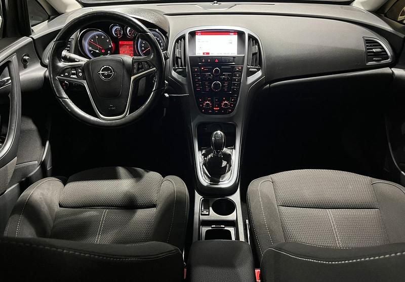 Gebraucht Opel Astra 136 PS (100 kW) 2015 Silber Kombi