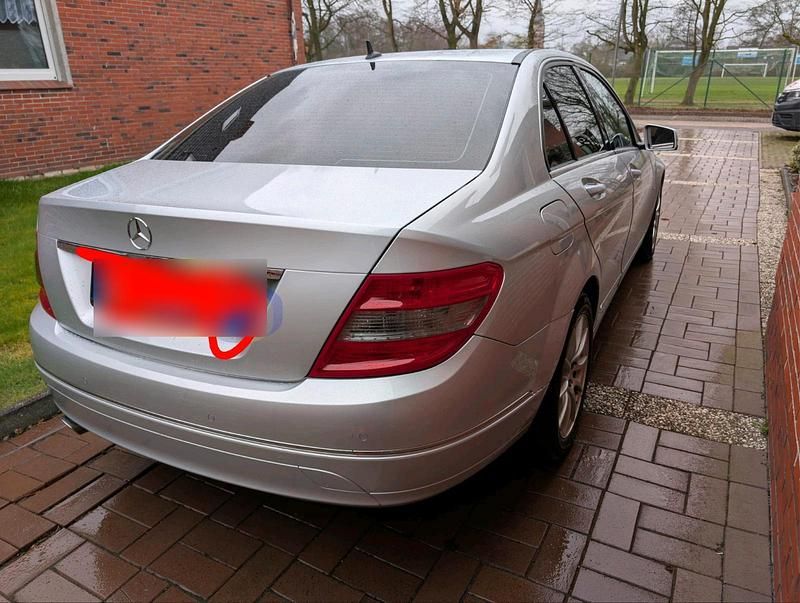 Gebraucht Mercedes 220 170 PS (125 kW) 2009 Silber Limousine