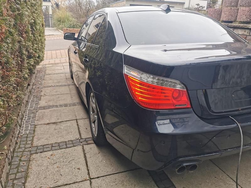 Gebraucht BMW 530 M Sport 367 PS (269 kW) 2008 Schwarz Limousine