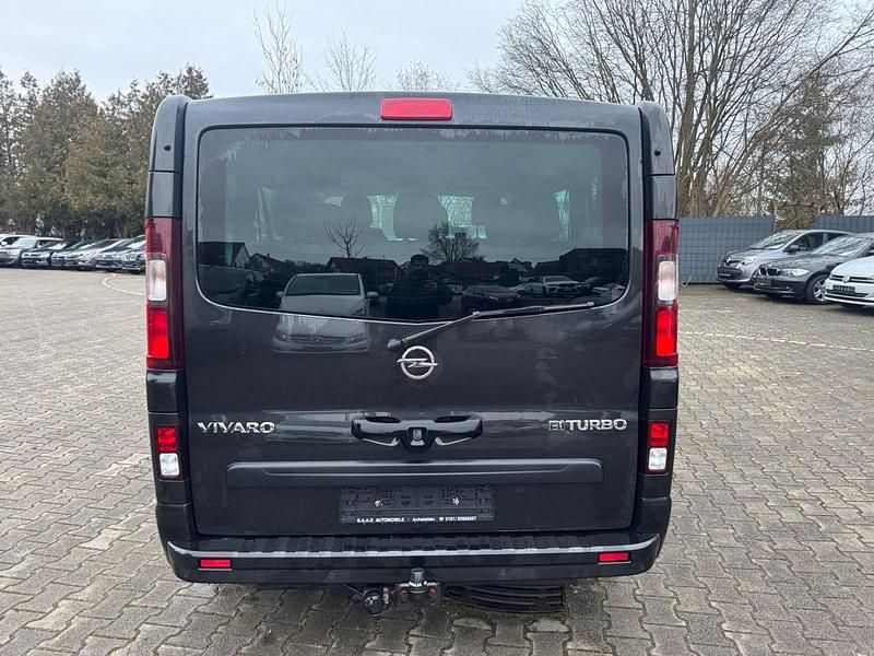 Gebraucht Opel Vivaro 125 PS (91 kW) 2017 Schwarz Van / Kleinbus