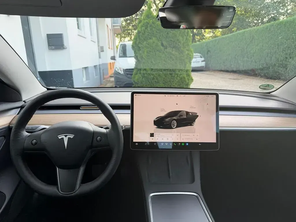 Gebraucht Tesla Model 3 RWD 208 kW (283 PS) 2023 Schwarz Limousine