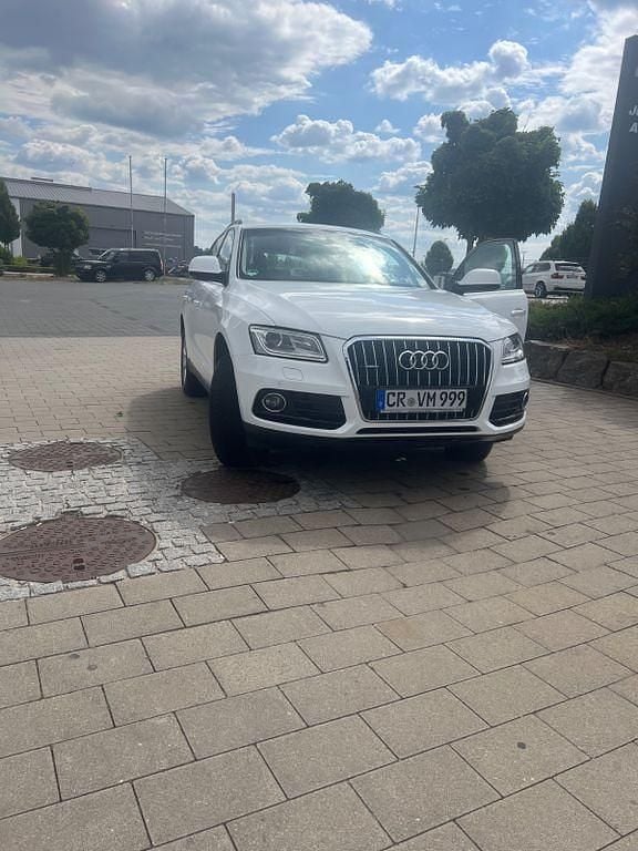 Używany Audi Q5 Design 190 KM (139 kW) 2016 Biały SUV