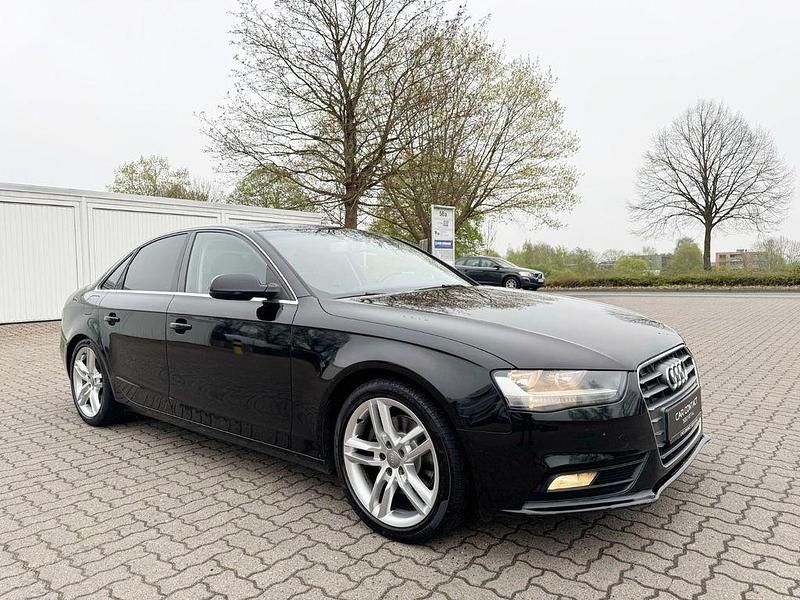 Schwarz Gebraucht 2012 Audi A4 Ambition Limousine | 8.999 € (Guter Preis) - Bild 1/4