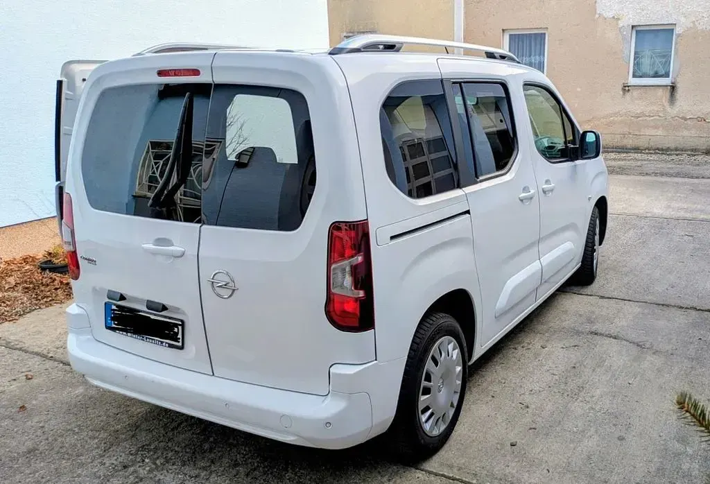 Gebraucht Opel Combo Life Edition 102 PS (75 kW) 2021 Weiß Van / Kleinbus