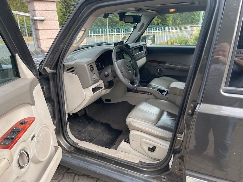 Used Jeep Commander Limited 218 HP (160 kW) 2006 Brown SUV