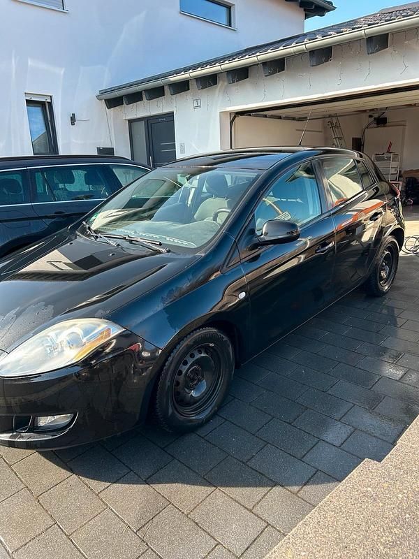 Gebraucht Fiat Bravo 120 PS (88 kW) 2009 Schwarz Kleinwagen