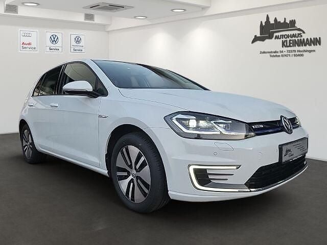 Gebraucht VW e-Golf 100 kW (136 PS) 2020 Pure white Kleinwagen
