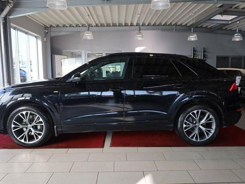 Gebraucht Audi Q8 S-Line 286 PS (210 kW) 2019 Tiefschwarz SUV