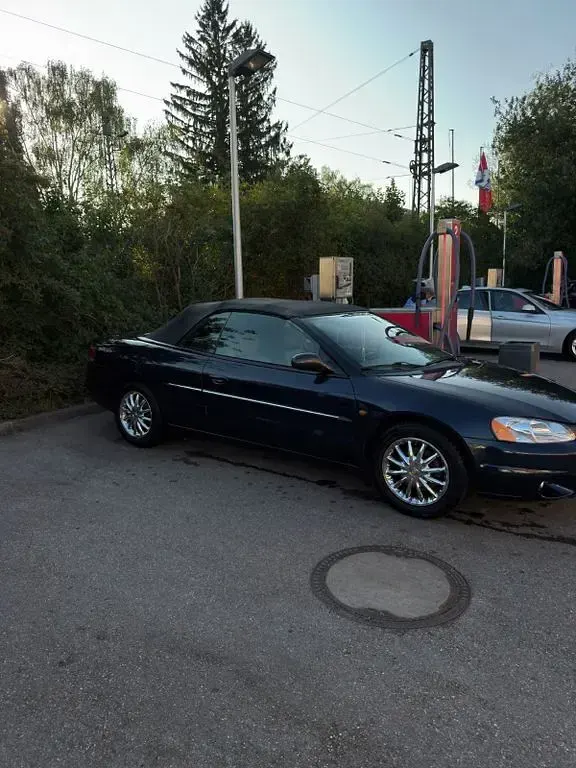 Gebraucht Chrysler Sebring Cabriolet 203 PS (149 kW) 2001 Blau Cabrio