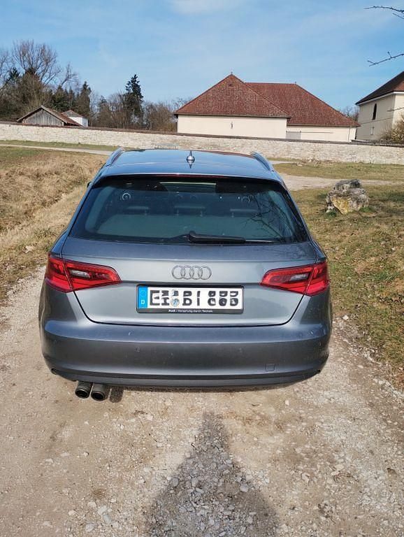 Gebraucht Audi A3 Ambition 125 PS (91 kW) 2015 Grau Limousine