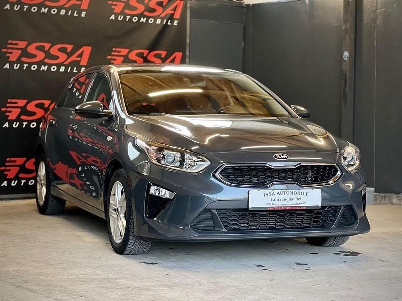 Gebraucht Kia Ceed 140 PS (102 kW) 2020 Grau Kleinwagen
