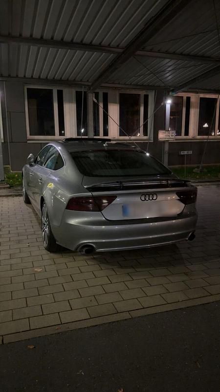 Gebraucht Audi A7 Comfort 421 PS (309 kW) 2010 Grau Kleinwagen