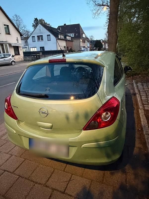 Second-hand Opel Corsa 80 CP (58 kW) 2009 Verde Hatchback