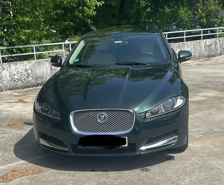 Gebraucht Jaguar XF 190 PS (139 kW) 2011 Grün Limousine