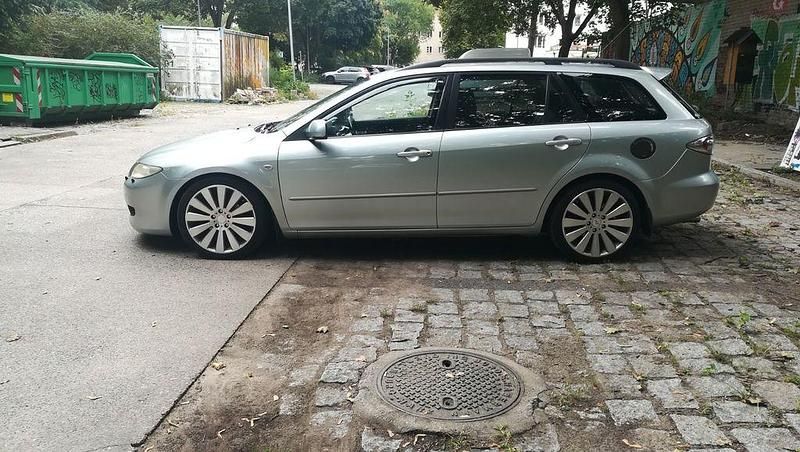 Silber Gebraucht 2003 Mazda 6 Inclusive Kombi | 2.599 € (Fairer Preis) - Bild 1/4