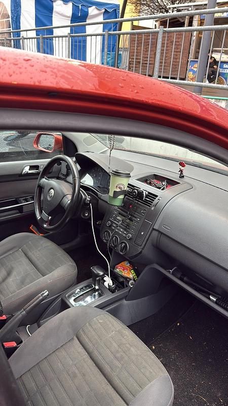Rot Gebraucht 2006 VW Golf V Kleinwagen | 3.500 € (Fairer Preis) - Bild 1/4