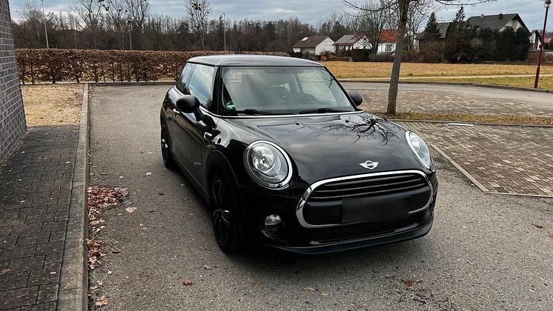 Second-hand Mini ONE 102 CP (75 kW) 2010 Negru Hatchback