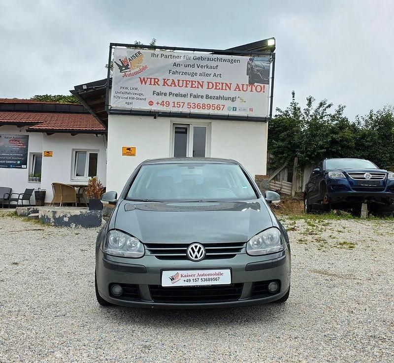 Grün Gebraucht 2004 VW Golf IV Comfortline Limousine | 1.200 € (Superpreis) - Bild 1/4