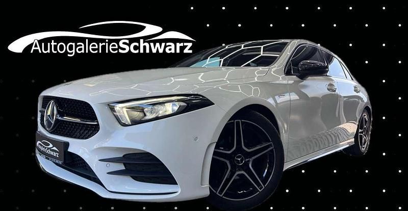 Amg polarweiss Gebraucht 2021 Mercedes A180 AMG Limousine | 23.250 € (Guter Preis) - Bild 1/3