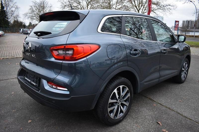 Gebraucht Renault Kadjar Zen 140 PS (102 kW) 2021 Grau SUV
