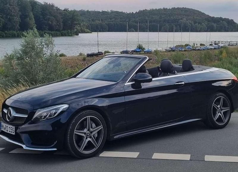 Gebraucht Mercedes C250 211 PS (155 kW) 2016 Blau Cabrio