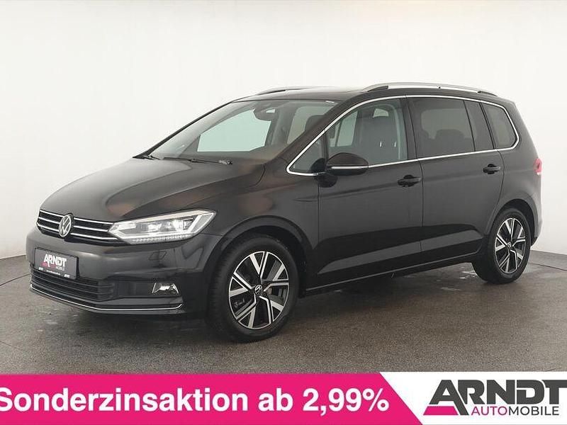 Gebraucht VW Touran Highline 150 PS (110 kW) 2025 Deep black perleffekt Van / Kleinbus