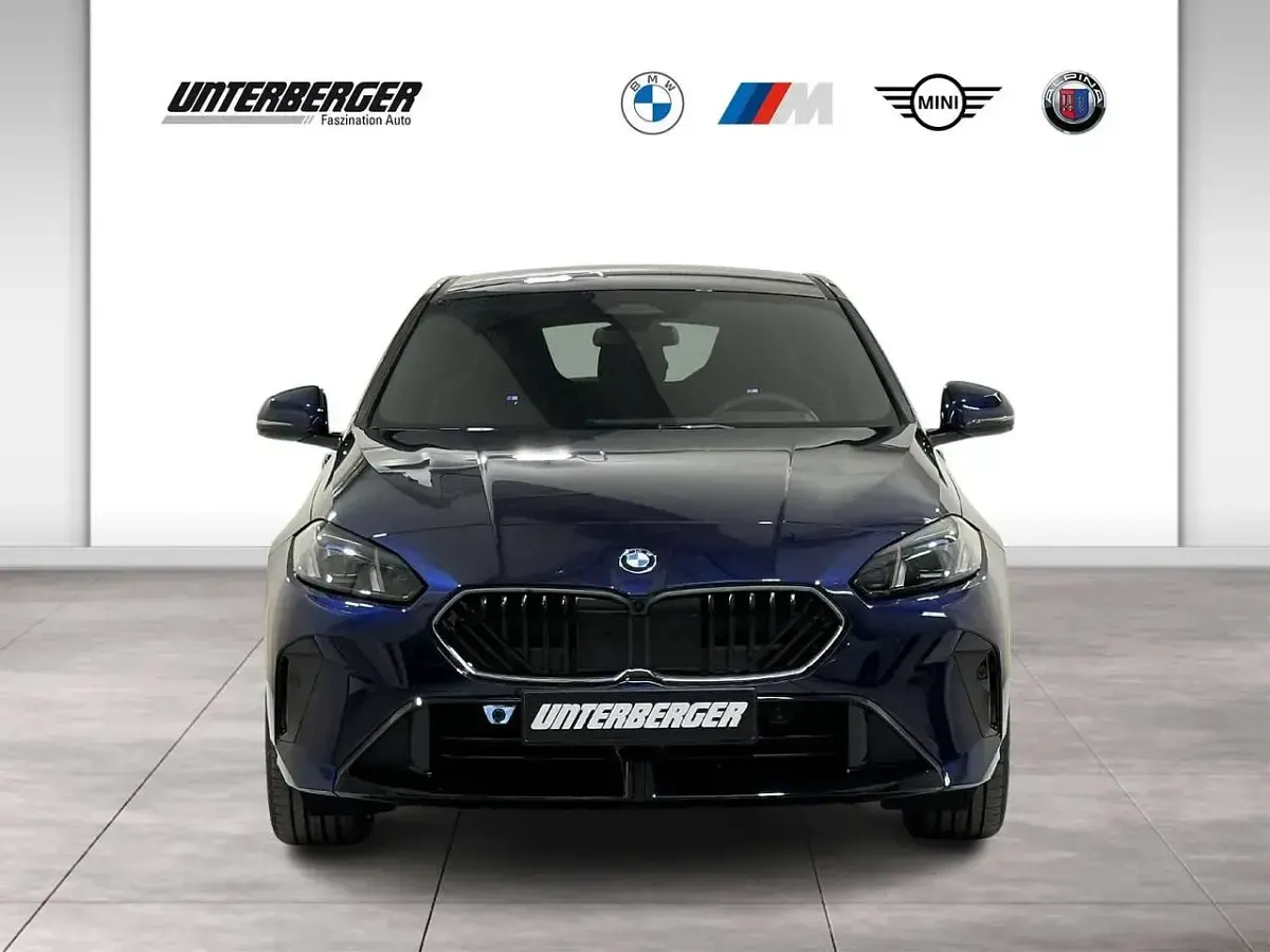 Neu BMW 123 M Sport 218 PS (160 kW) 2025 Blau Kleinwagen