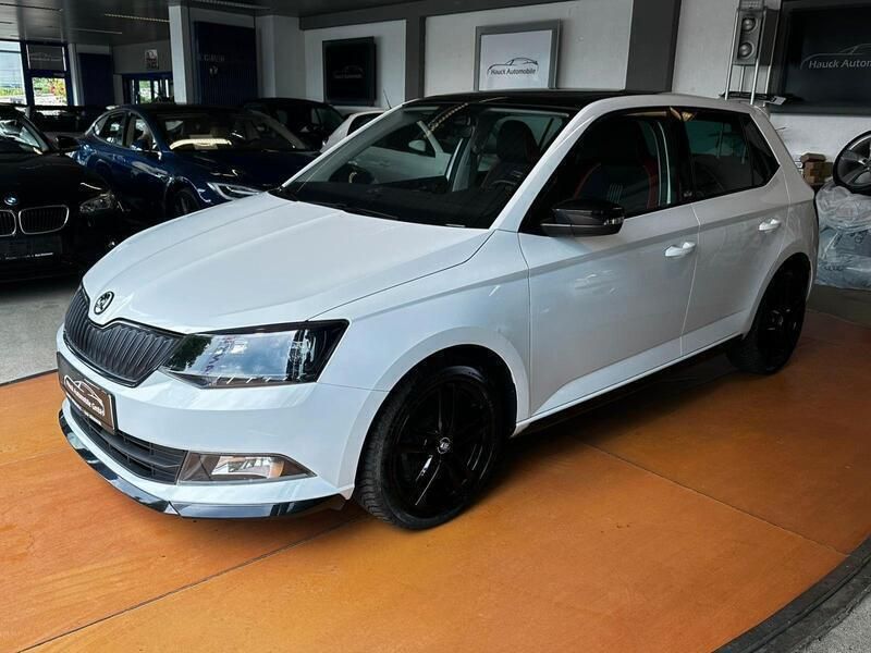 White metallic Gebraucht 2015 Skoda Fabia Monte Carlo Kleinwagen | 11.690 € (Fairer Preis) - Bild 1/3