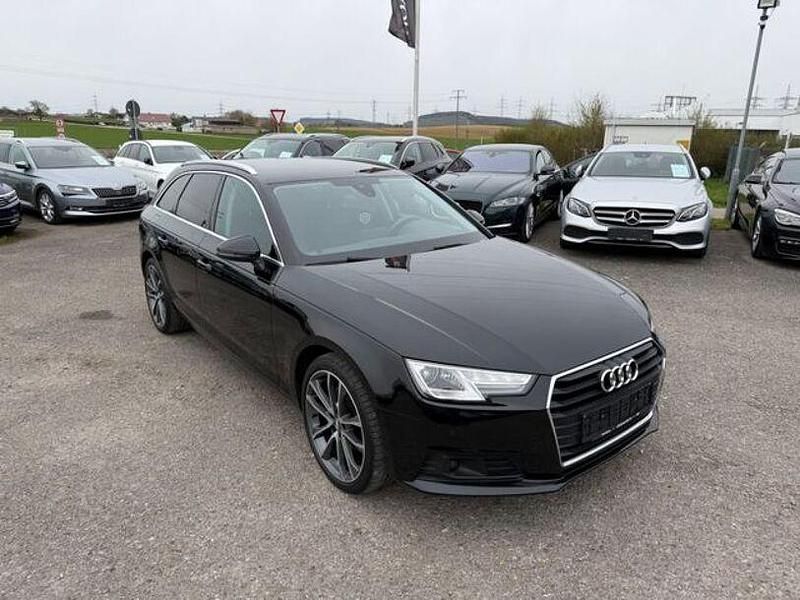 Gebraucht Audi A4 Ambiente 375 PS (275 kW) 2018 Brillantschwarz Kombi