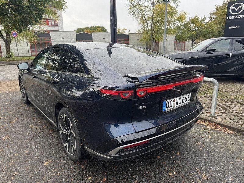 Neu Mazda 6e 60 kW (82 PS) 2025 Blau Limousine
