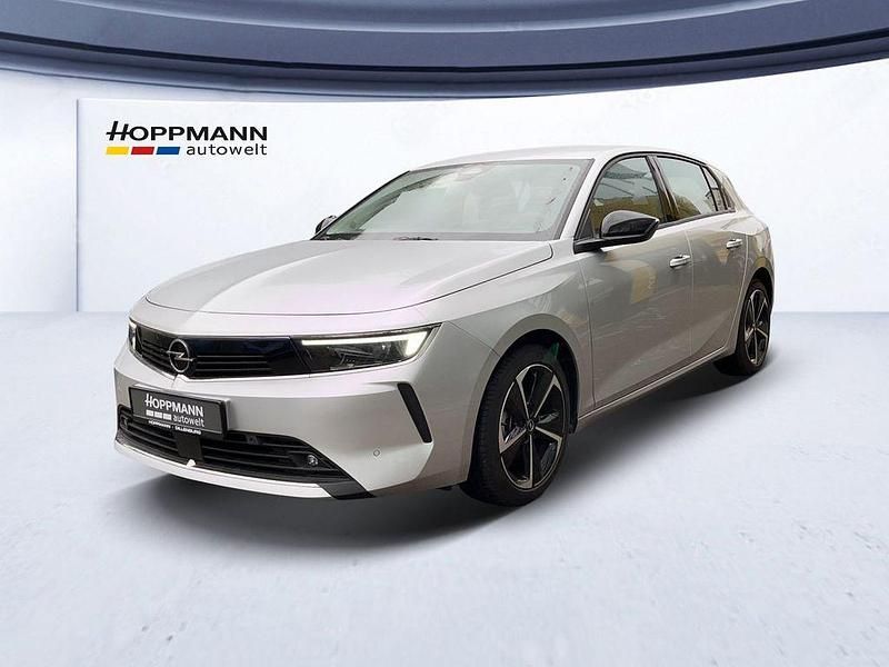Gebraucht Opel Astra Edition 131 PS (96 kW) 2023 Kristallsilber Limousine
