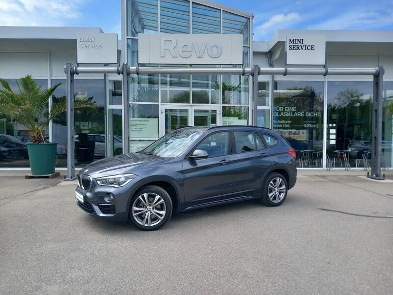 Mineralgrau metallic Gebraucht 2016 BMW X1 Sport Line SUV | 20.780 € (Fairer Preis) - Bild 1/4