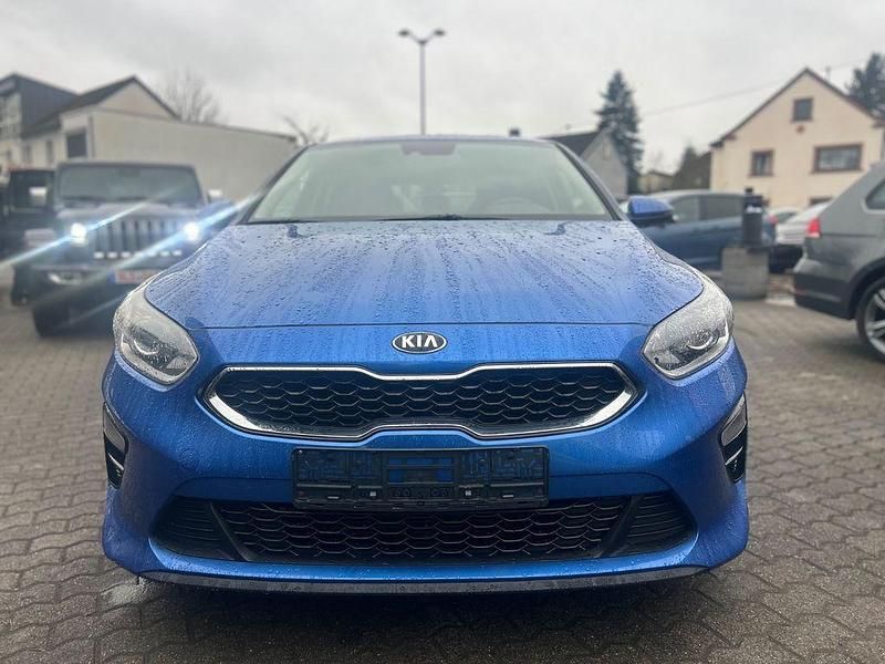 Gebraucht Kia Ceed 116 PS (85 kW) 2020 Blau Kleinwagen
