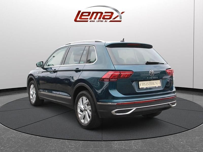 Gebraucht VW Tiguan 150 PS (110 kW) 2022 Blau SUV