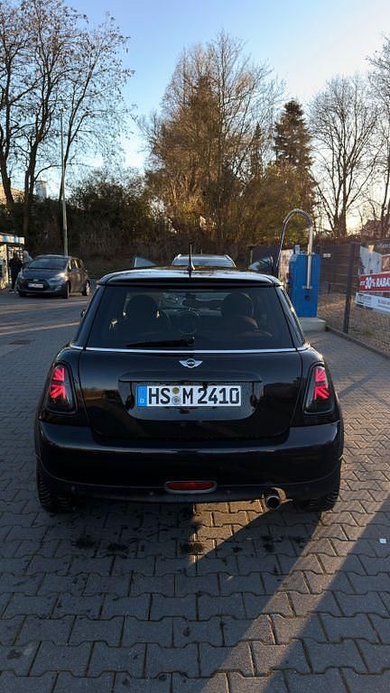 Gebraucht Mini ONE 75 PS (55 kW) 2009 Schwarz Kleinwagen
