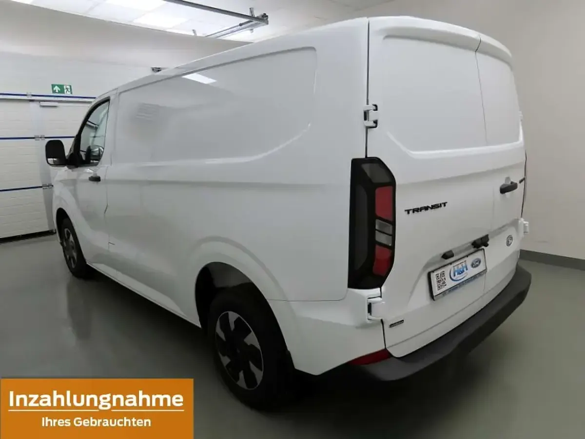 Neu Ford Transit Custom Trend 232 PS (170 kW) 2025 Frostweiß Van