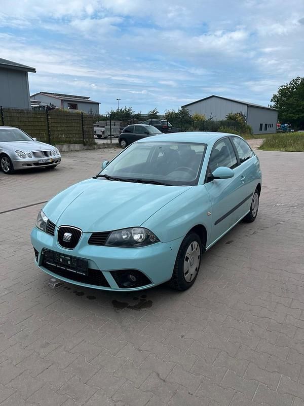 Blau Gebraucht 2006 Seat Ibiza Kleinwagen | 700 € (Guter Preis) - Bild 1/4