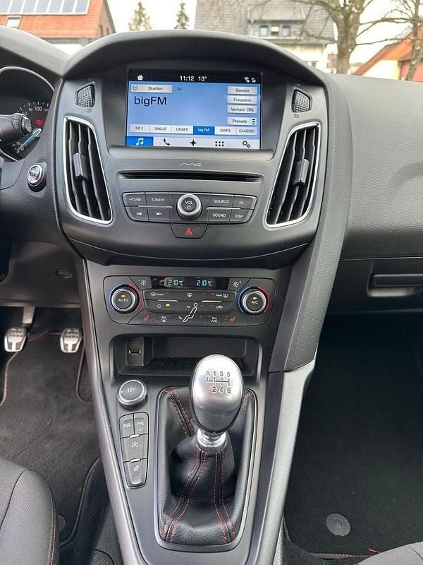 Gebraucht Ford Focus ST-Line 150 PS (110 kW) 2017 Rot Kombi