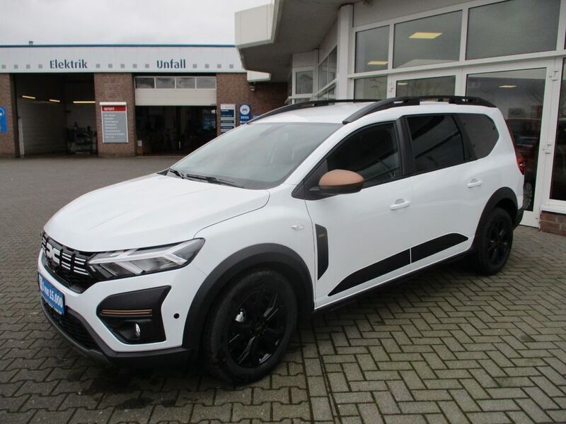 Gebraucht Dacia Jogger Extreme 110 PS (80 kW) 2024 Weiß Van / Kleinbus