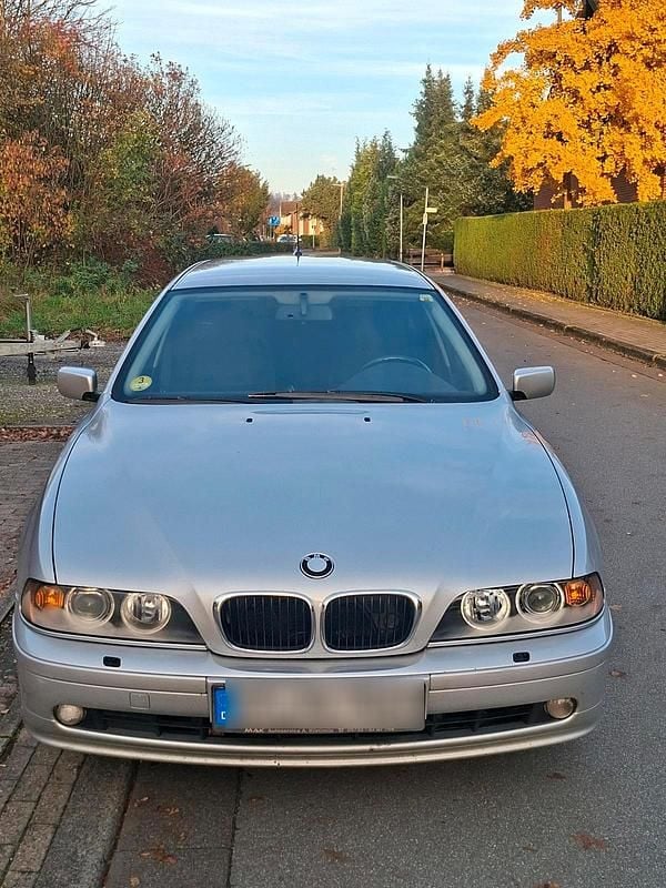 Gebraucht BMW 525 163 PS (119 kW) 2003 Silber Kombi