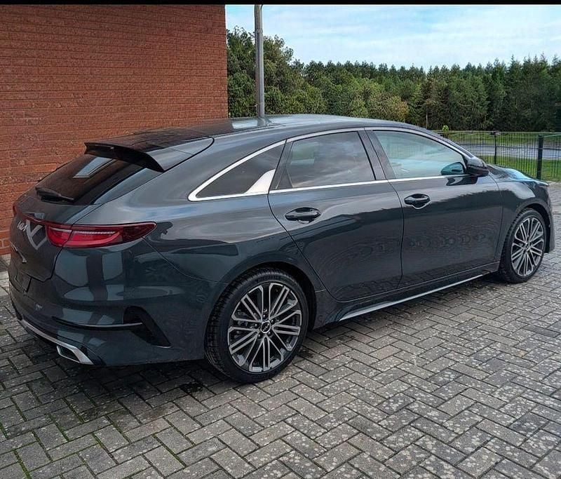 Gebraucht Kia ProCeed GT-Line 140 PS (102 kW) 2024 Grau Kombi