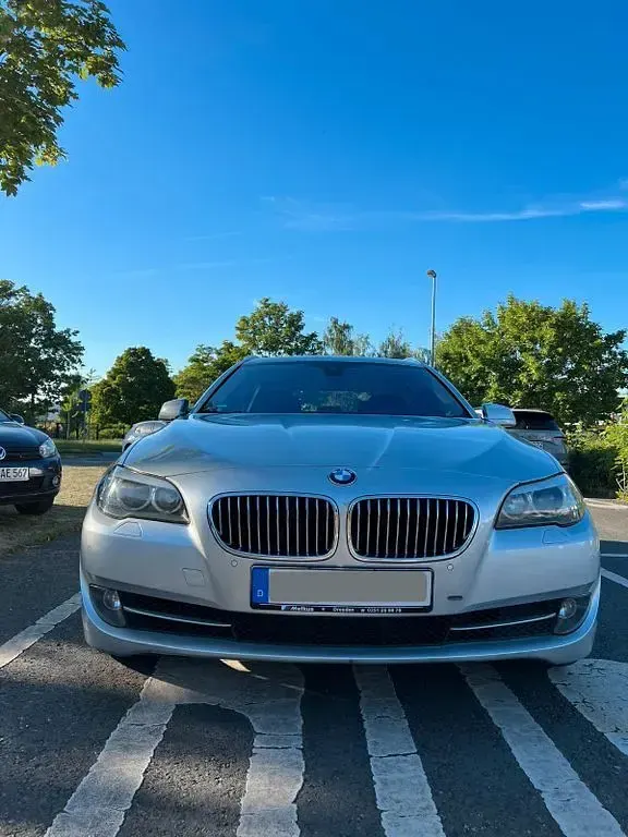 Gebraucht BMW 535 313 PS (230 kW) 2012 Silber Kombi