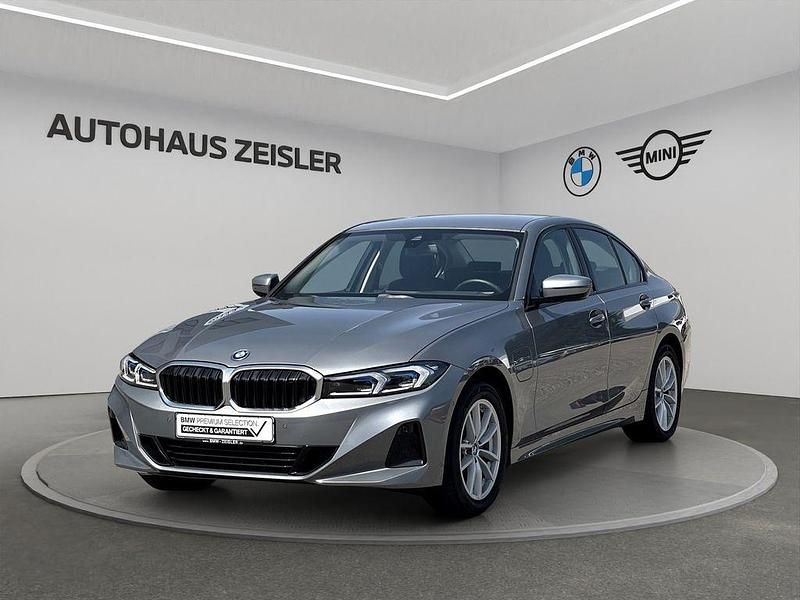 Skyscraper grau Gebraucht 2024 BMW 330e Limousine | 44.810 € (Fairer Preis) - Bild 1/4